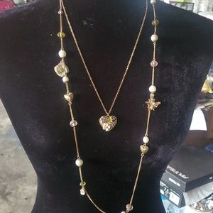Betsey Johnson statement necklace